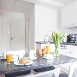 Apartment 'an Der Schlossinsel' Mit Wasserzugang *