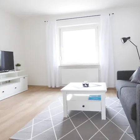 'an Der Schlossinsel' Mit Wasserzugang