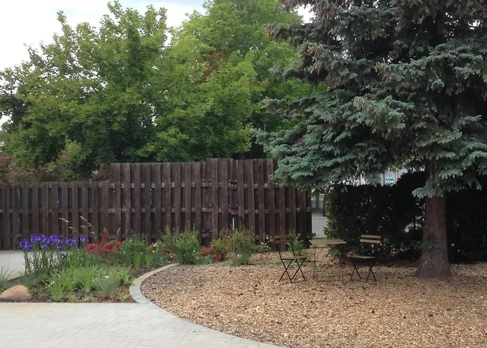 'an Der Schlossinsel' Mit Wasserzugang